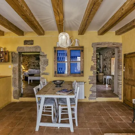 Casa De Pueblo Semesterbostad